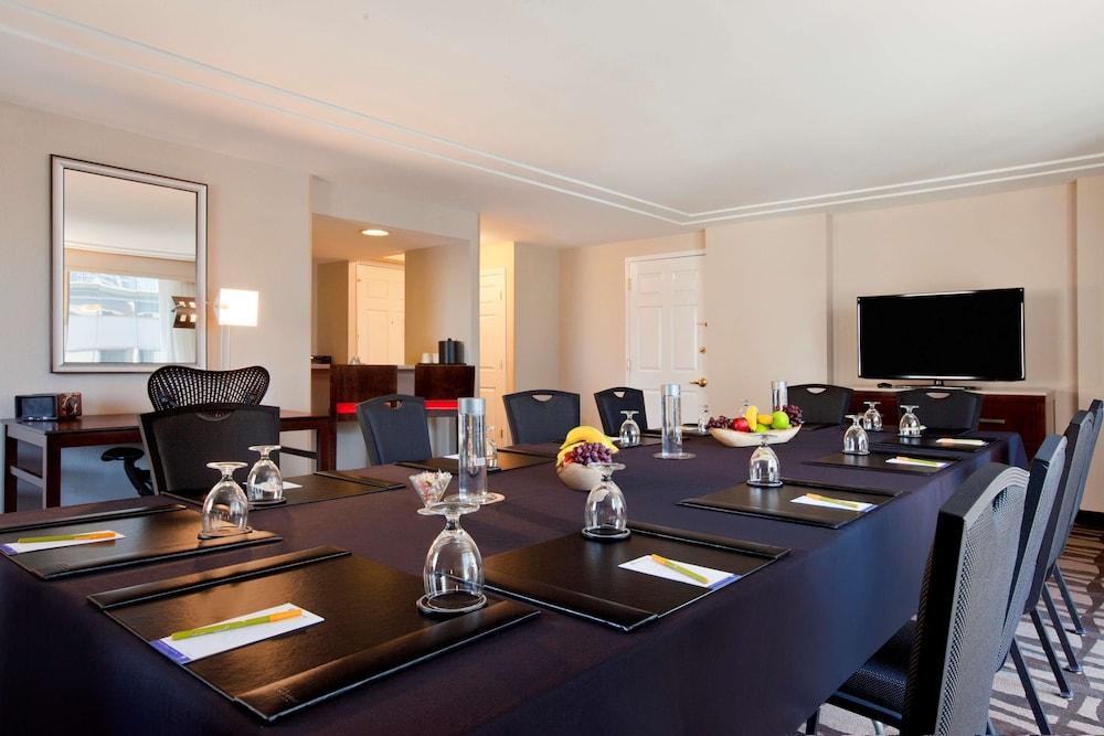 Hilton Garden Inn Chicago Downtown/Magnificent Mile Εξωτερικό φωτογραφία