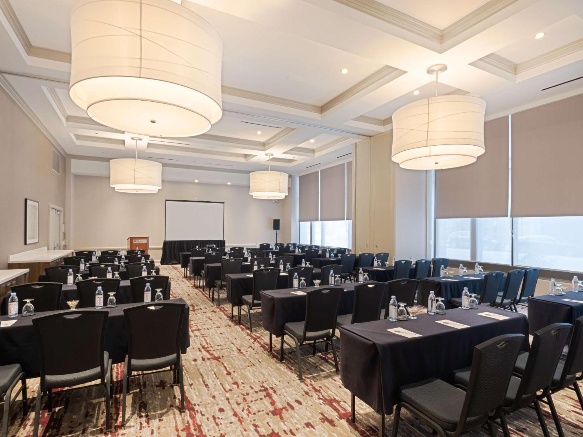 Hilton Garden Inn Chicago Downtown/Magnificent Mile Εξωτερικό φωτογραφία